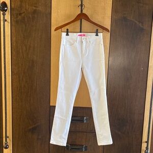 White Lilly Pulitzer - straight leg size O. Worn once for family photo.